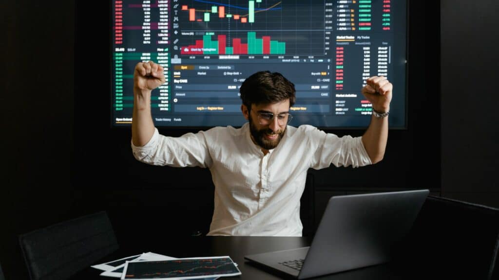SmarttBot: o que é e como funciona o robô trader